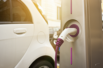The Electric Vehicle Market: Utility Perspective and Considerations for Utility Infrastructure Deployment